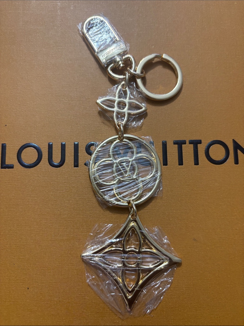 LV Gold-tone Monogram Key Charm - Picture 2 of 4